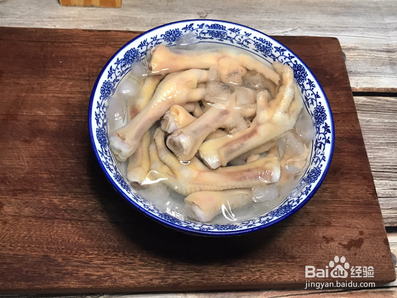 无骨柠檬鸡爪的做法