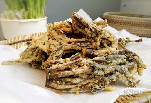 炸香椿鱼是怎么做的？家常教程