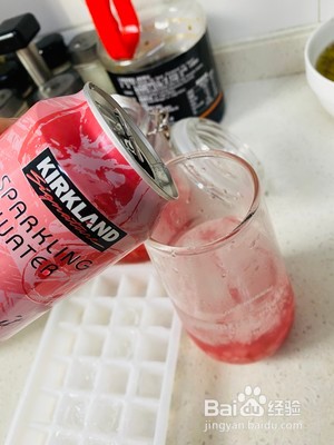 【夏日饮品系列】不用气泡机怎么做蜜桃气泡水？