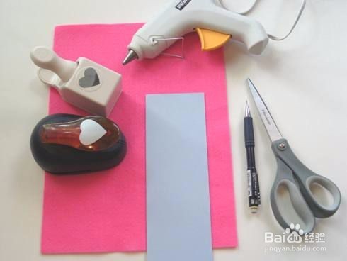 与孩子们一起制作美丽而容易的毛毡花