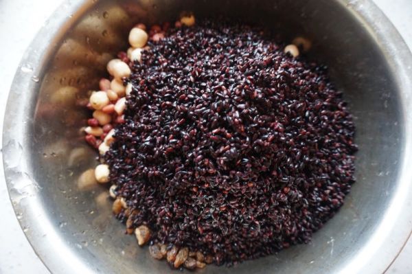 紫米八宝锥形粽子