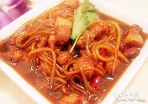 名扬海内外的猪肉炖粉条的做法