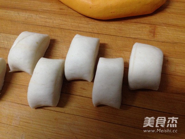 萌“鸡”贺春（小鸡豆沙包）