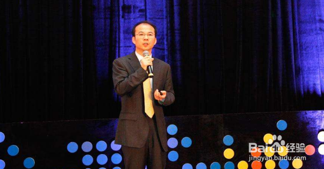 主持人怎么练口才？