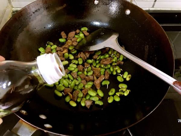 青豆炒黑椒牛肉粒