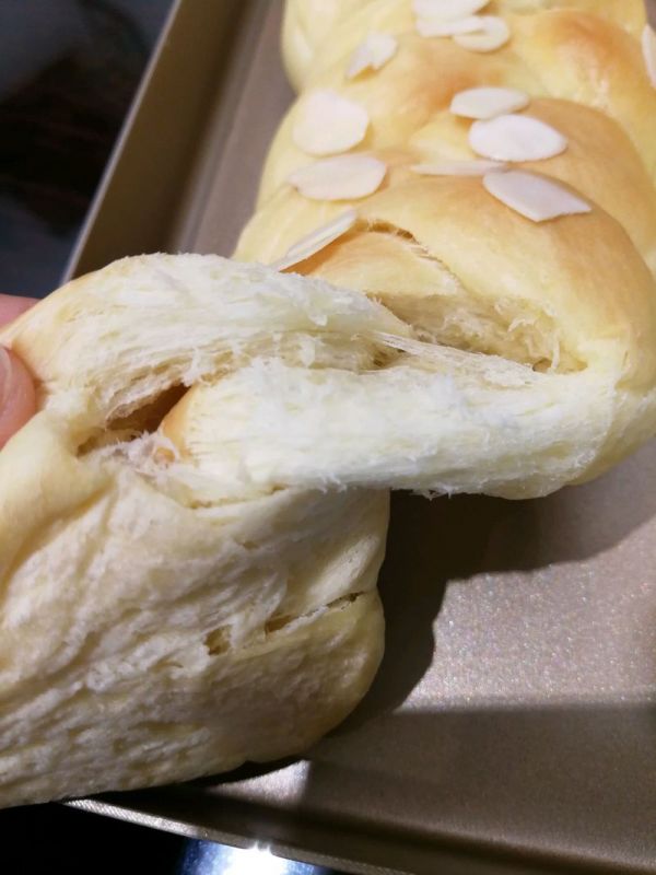 淡奶油辫子面包