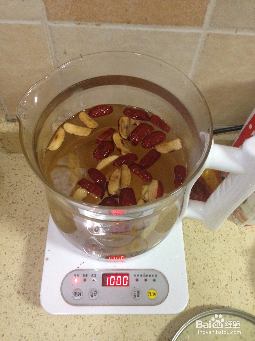 红枣姜糖水-养血祛风寒