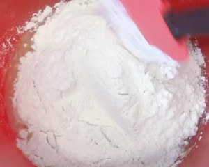 中筋面粉版披萨的做法