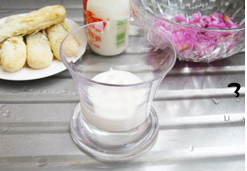槐花牛舌酥酸乳酪