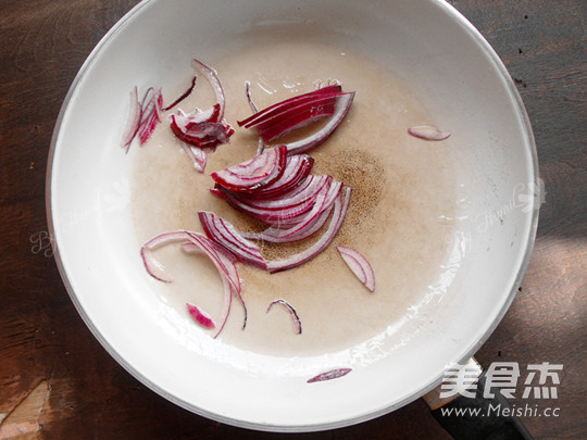 茭白炒牛肉的做法