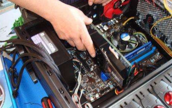 游戏尸体多就卡是啥原因