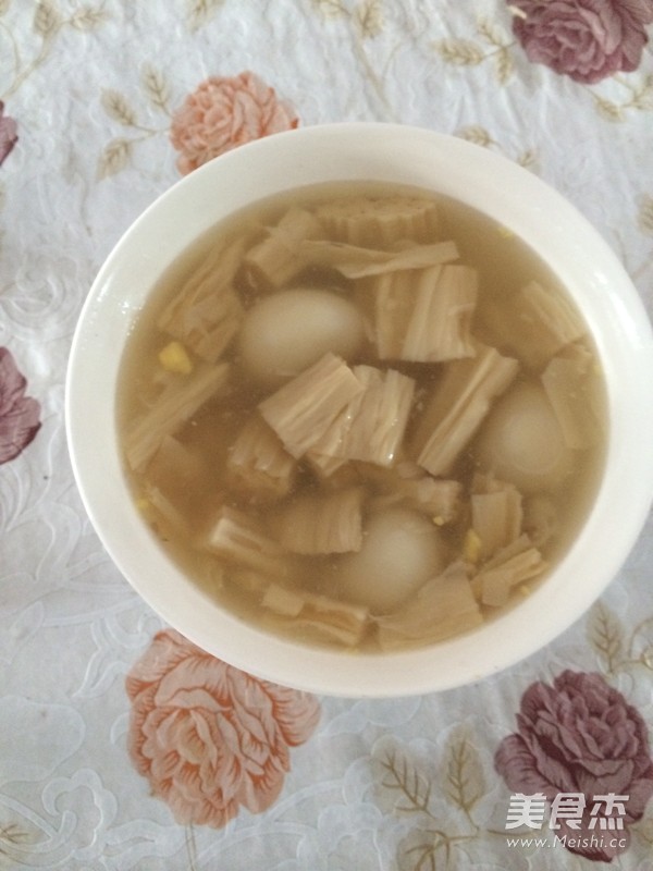 鹌鹑蛋白果糖水