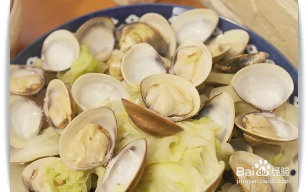 如何做出家常菜系列之蛤蜊蒸包心菜