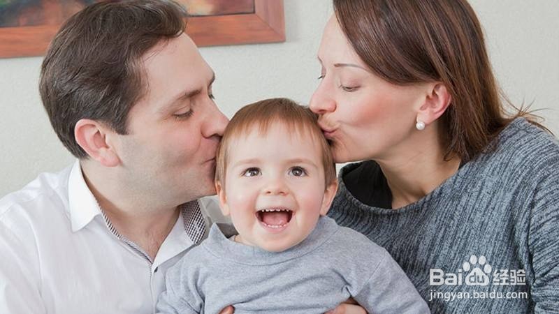 7个月宝宝开始认生了该怎么办