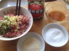 如何做珍珠丸子？