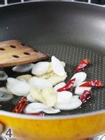可以复制的经典方法——辣味醋焖沙丁鱼