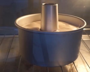 玫瑰荔枝戚风蛋糕的做法