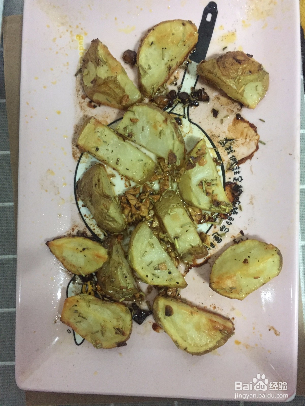 三分钟制作烤土豆块的方法