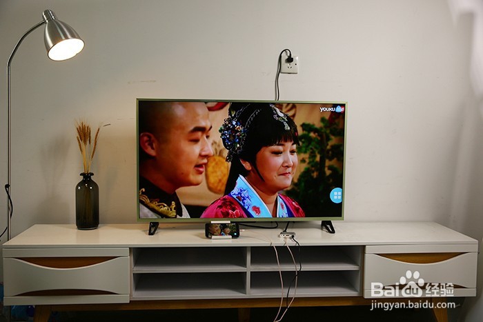一招把电视变成电脑！想看什么点什么