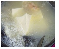 鱼头豆腐的做法