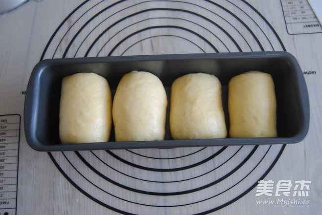 超软淡奶油面包