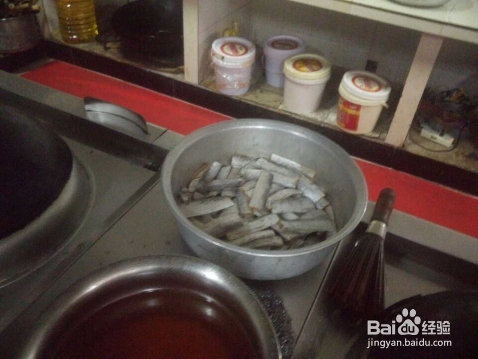 怎么做软炸带鱼？软炸带鱼的制作方法
