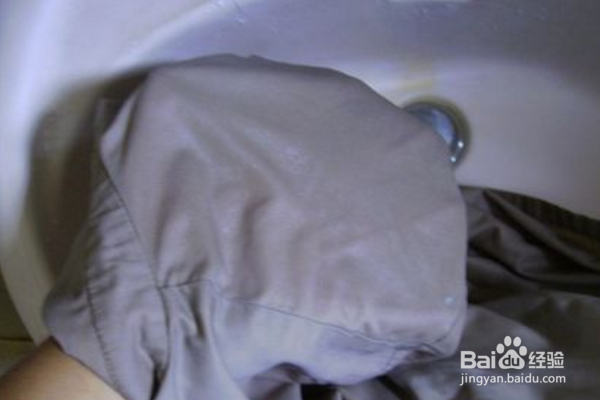 如何去掉衣服上的油渍