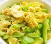如何做黄瓜炒鸡蛋