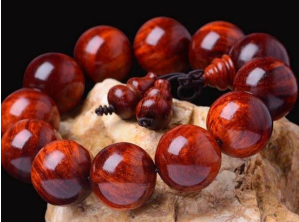 如何辨认小叶紫檀？