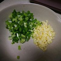 如何制作美味的陕西油泼面？