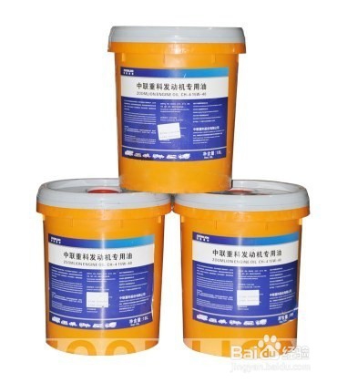 起重机底盘越冬保养应如何进行？