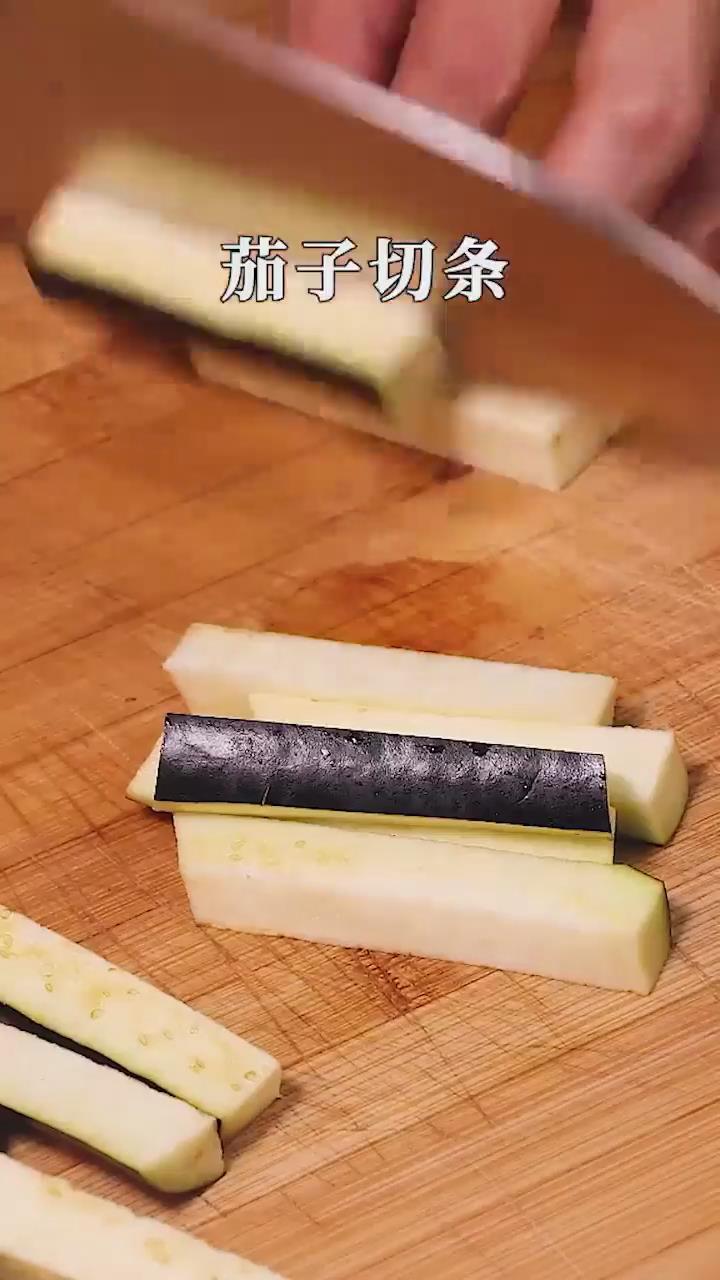 青椒炒茄条怎么做