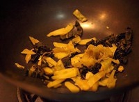 无法抵挡的酸菜炒鸡胗