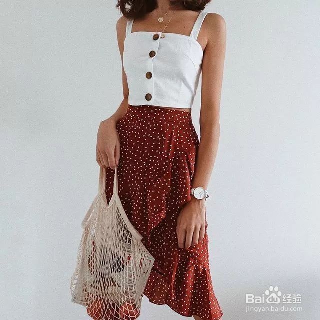 夏天，裙子有哪些比较个性的搭配