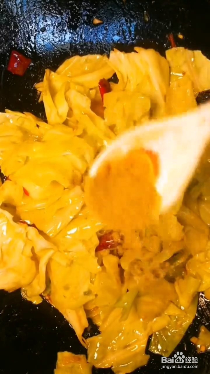 如何制作包菜炒五花肉