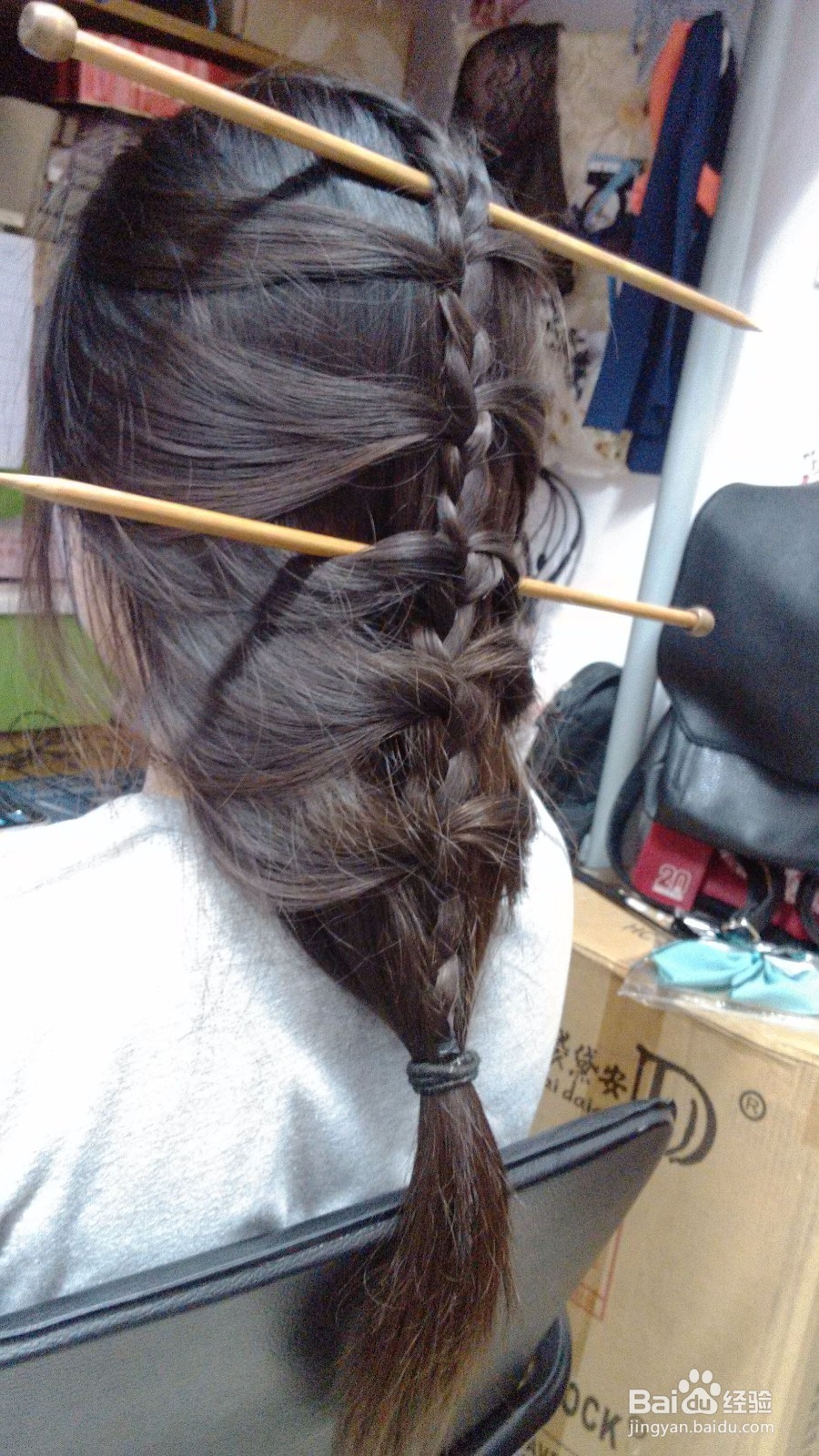 夏季发型扎法偏复古 韩式