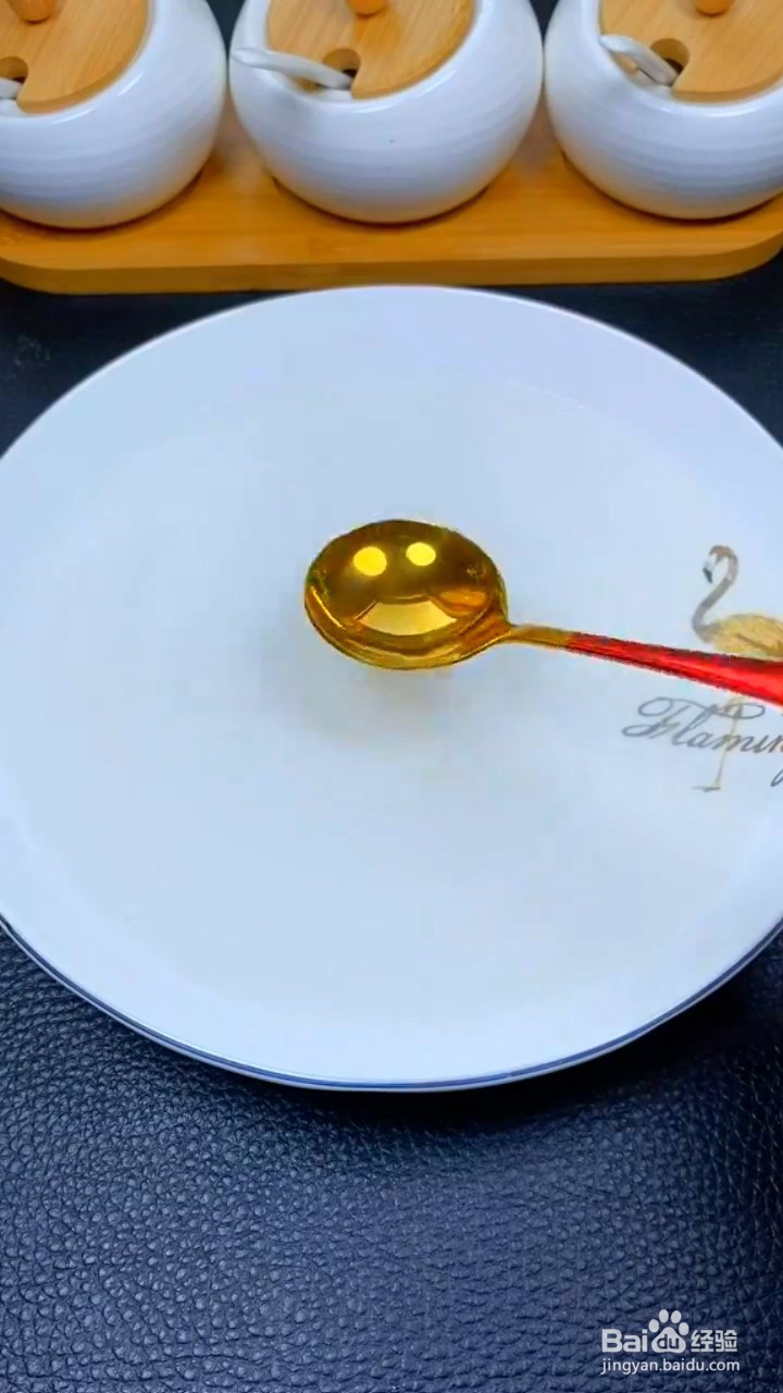 如何制作水果冰粉