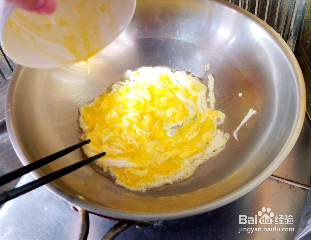 五彩蛋炒面的做法