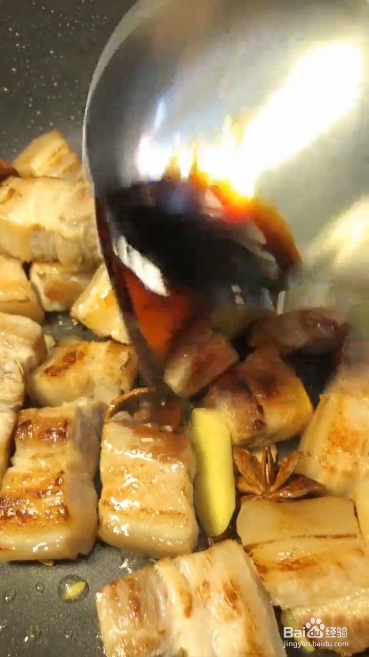 如何制作红烧肉焖蛋