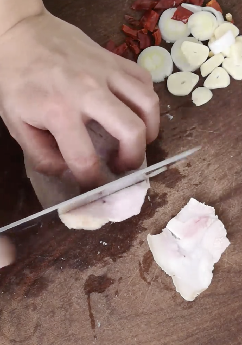 头菜回锅肉怎么做