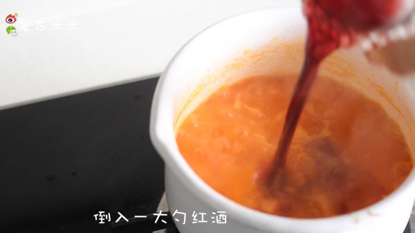 奶香茄汁蛋包饭