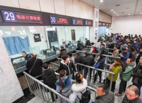 小学生坐火车买学生票怎么买