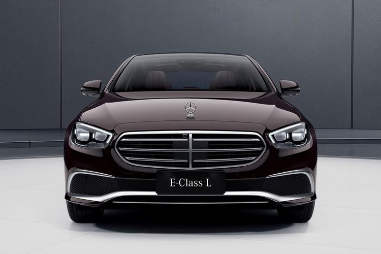 奔驰e300立标是什么型号