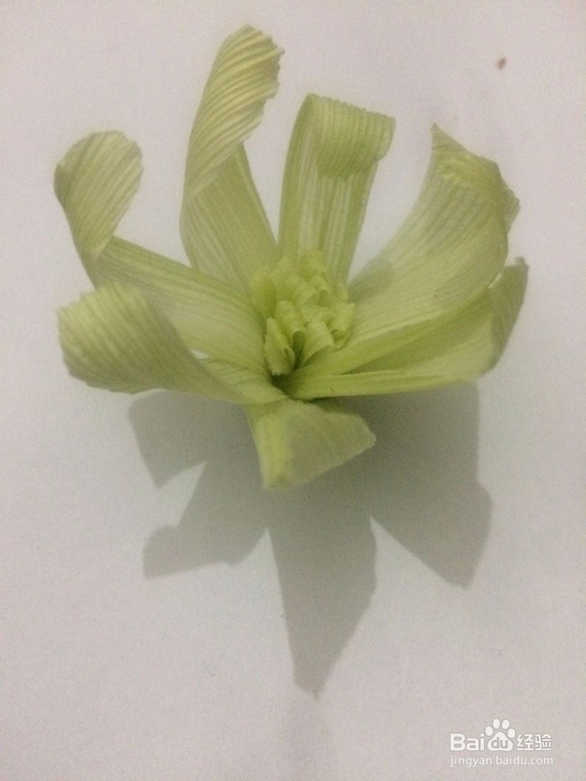 漂亮的玉米皮手工制作菊花教程