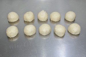 芝士熔岩面包的做法