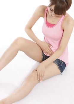 用十指按摩出纤长细腿方法大放送