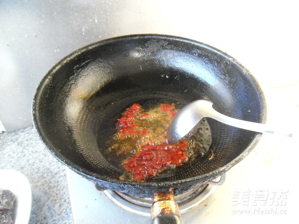 辣酱茄子球的做法