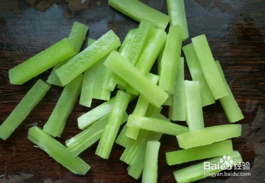 莴笋炒虾仁的做法