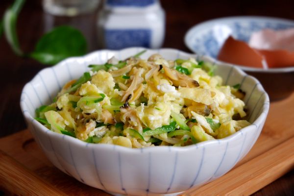 蛤蜊肉青瓜炒蛋