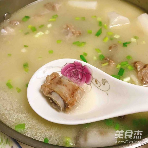 排骨山药汤的做法